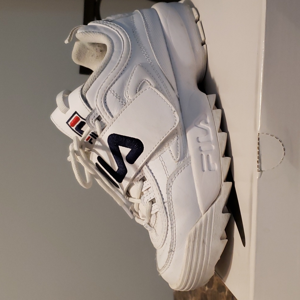 Fila tennis shoes